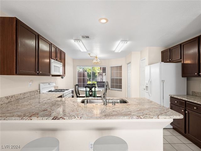 425 Blush Creek Place, Las Vegas, NV 89144