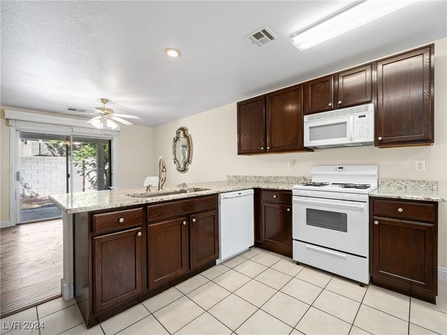 425 Blush Creek Place, Las Vegas, NV 89144