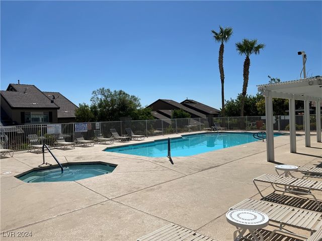 425 Blush Creek Place, Las Vegas, NV 89144