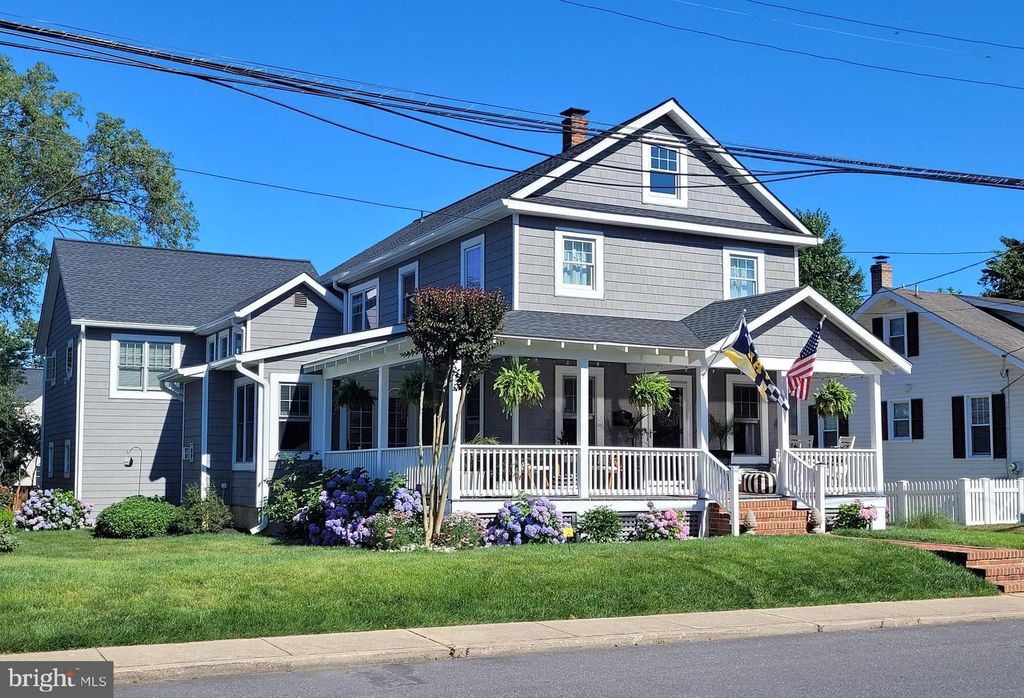 Image 1 of property listing at 304 GLEN AVE, Annapolis, MD 21401