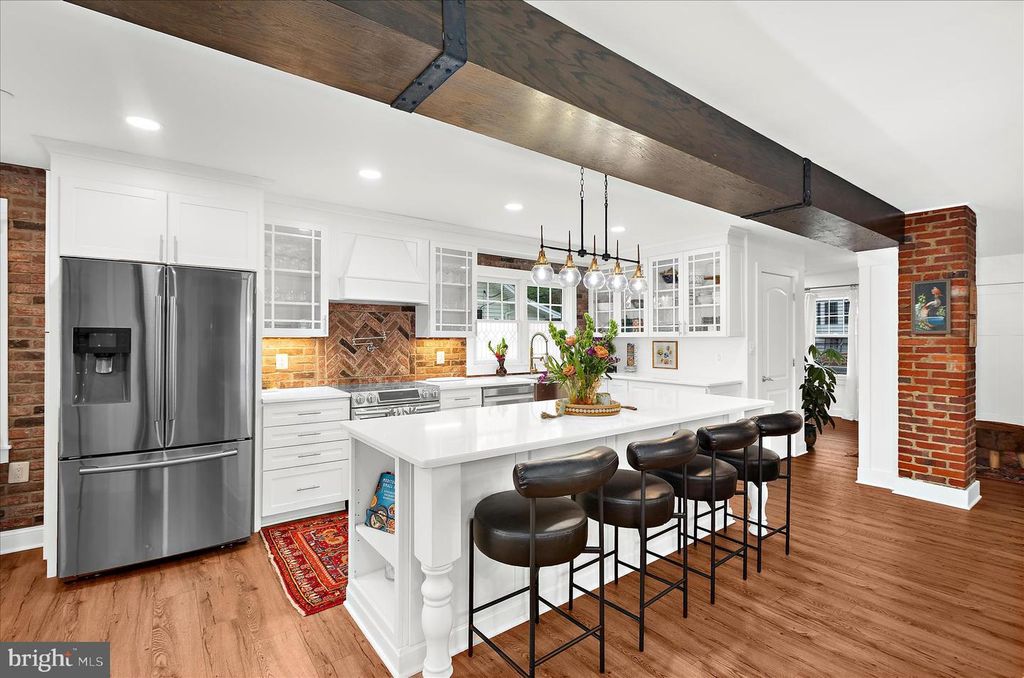 Image 11 of property listing at 304 GLEN AVE, Annapolis, MD 21401