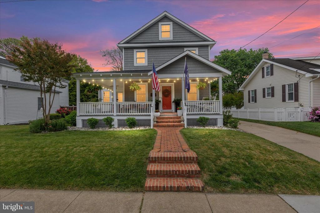 Image 2 of property listing at 304 GLEN AVE, Annapolis, MD 21401