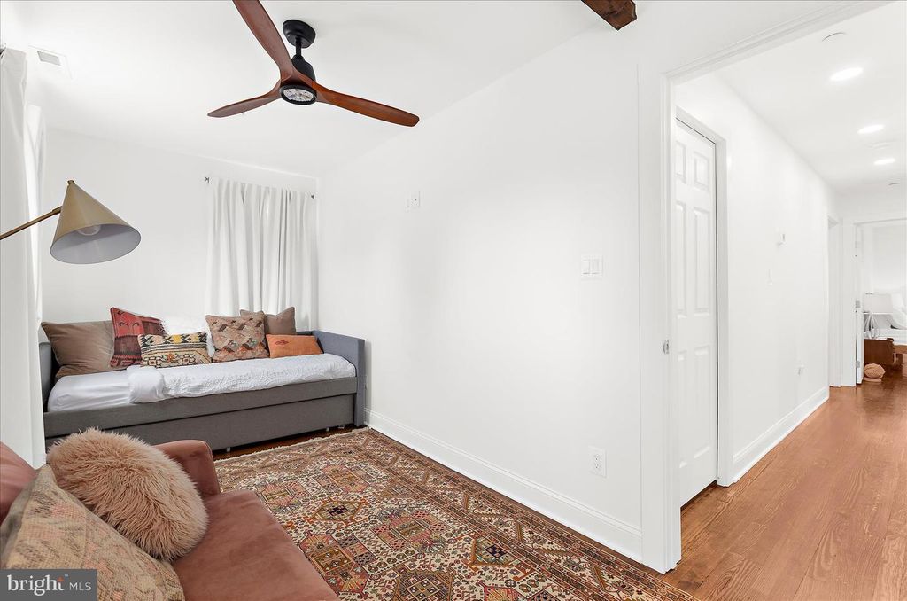 Image 34 of property listing at 304 GLEN AVE, Annapolis, MD 21401