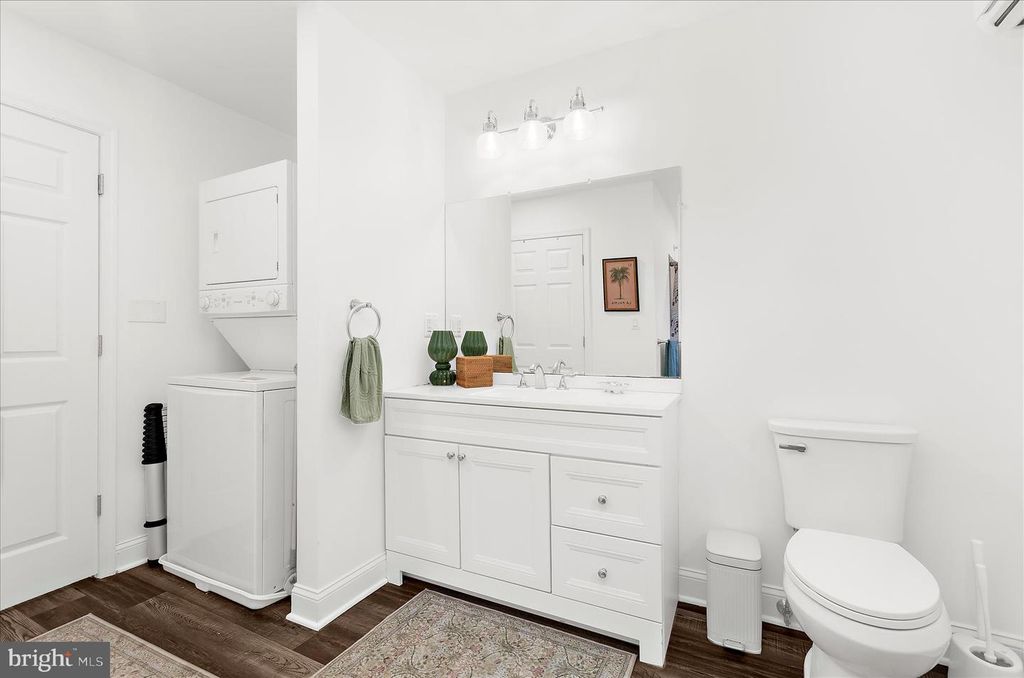 Image 43 of property listing at 304 GLEN AVE, Annapolis, MD 21401