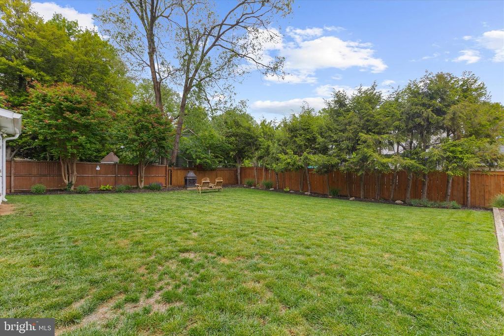 Image 48 of property listing at 304 GLEN AVE, Annapolis, MD 21401