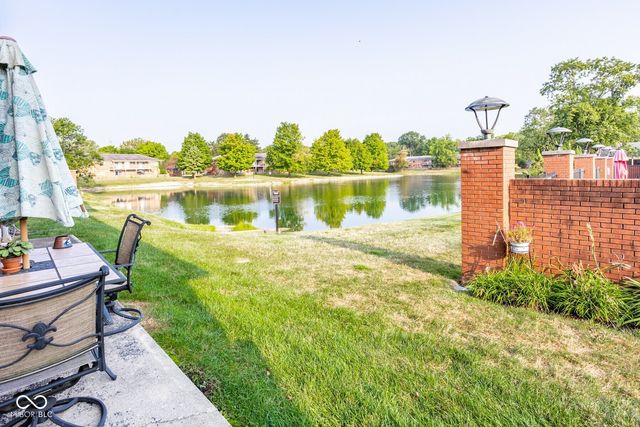 7370 Lions Head Drive B, Indianapolis, IN 46260