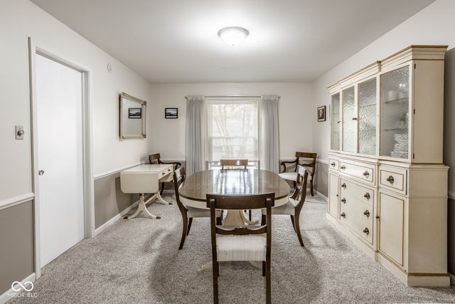 7370 Lions Head Drive B, Indianapolis, IN 46260