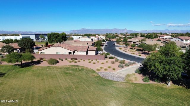 901 W WITT Avenue, Queen Creek, AZ 85140