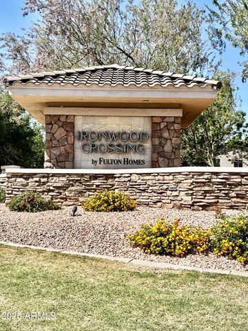 901 W WITT Avenue, Queen Creek, AZ 85140