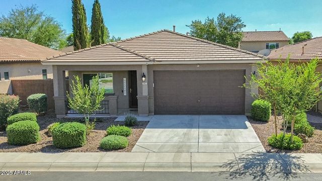 901 W WITT Avenue, Queen Creek, AZ 85140
