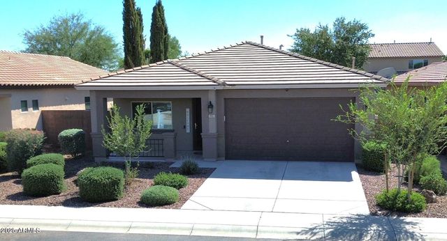 901 W WITT Avenue, Queen Creek, AZ 85140