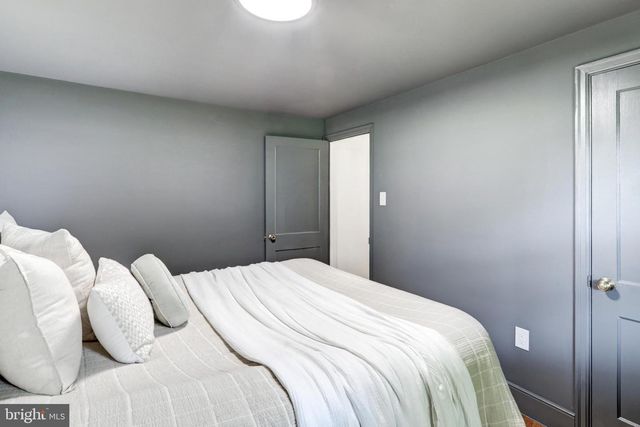 38 PEACOCK DR, Lancaster, PA 17601