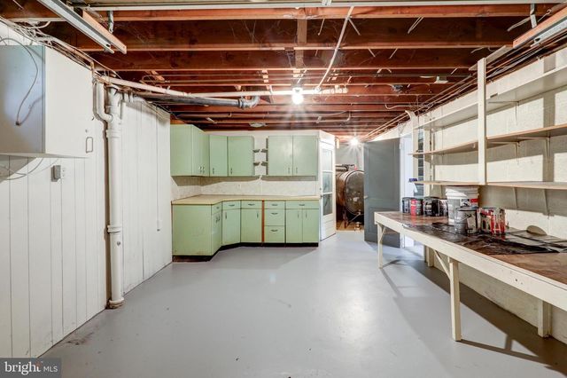 38 PEACOCK DR, Lancaster, PA 17601