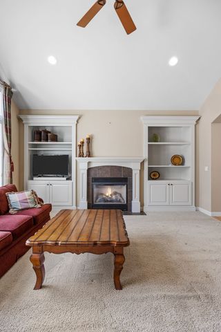 3400 Cedar River Court NE, Cedar Rapids, IA 52411