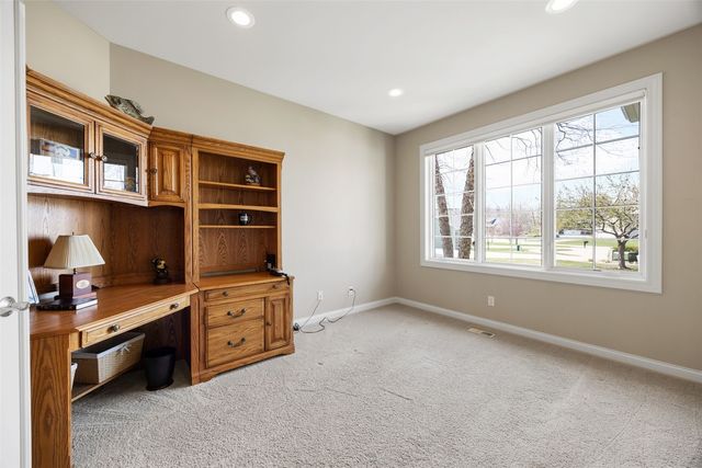 3400 Cedar River Court NE, Cedar Rapids, IA 52411