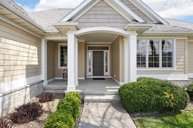 3400 Cedar River Court NE, Cedar Rapids, IA 52411