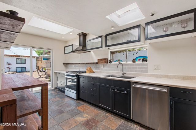 3106 N Tyndall Avenue, Tucson, AZ 85719