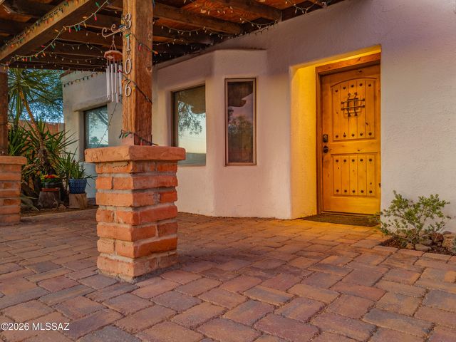 3106 N Tyndall Avenue, Tucson, AZ 85719