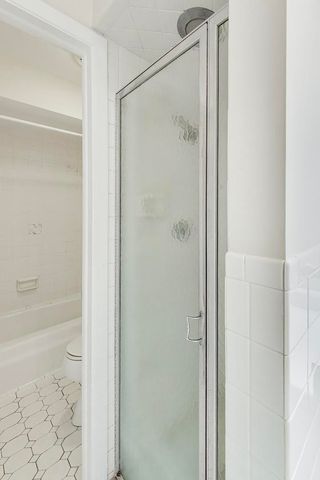 720 Oakton Street 3B, Evanston, IL 60202