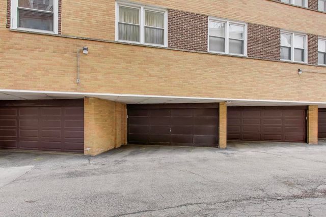 720 Oakton Street 3B, Evanston, IL 60202