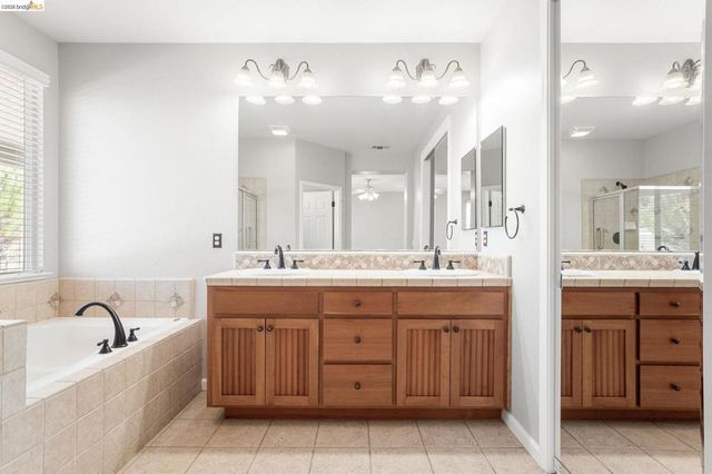 6956 New Melones Cir, Discovery Bay, CA 94505