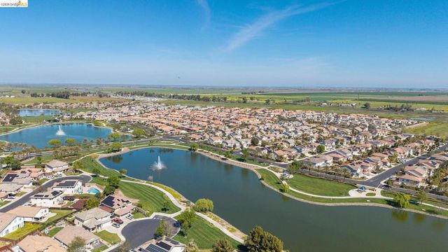 6956 New Melones Cir, Discovery Bay, CA 94505