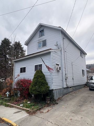 1013 Arthur Ave, Roscoe, PA 15477