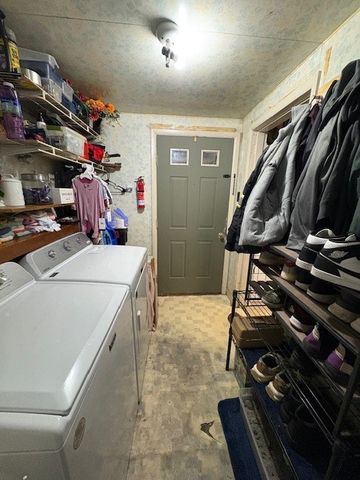 1013 Arthur Ave, Roscoe, PA 15477