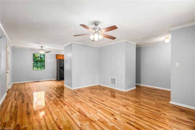 334 Forest Creek Drive, Winston-salem, NC 27107