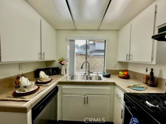 17181 ELM Street E, Huntington Beach, CA 92647