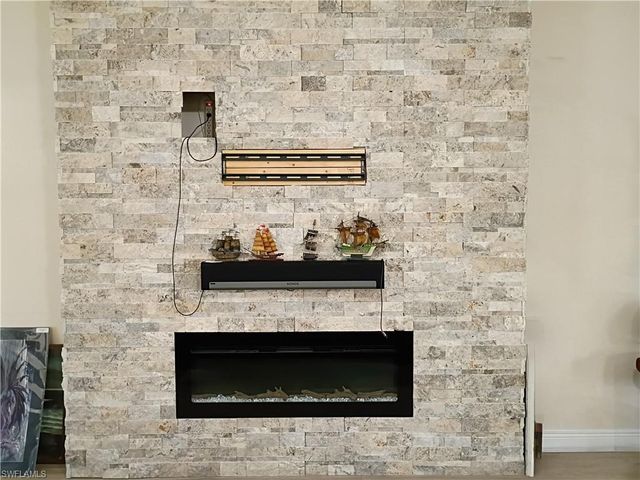 1426 NE 5th PL, Cape Coral, FL 33909