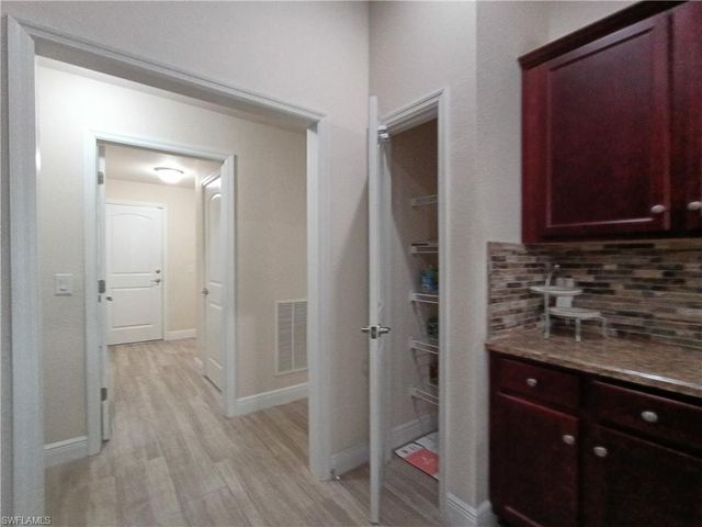 1426 NE 5th PL, Cape Coral, FL 33909