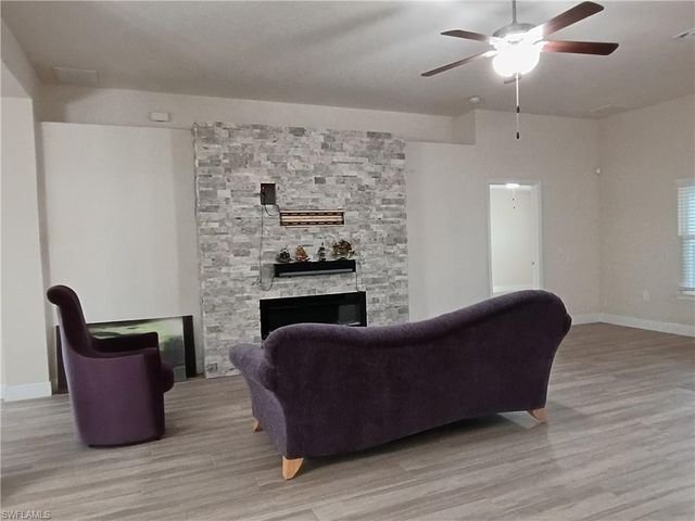 1426 NE 5th PL, Cape Coral, FL 33909