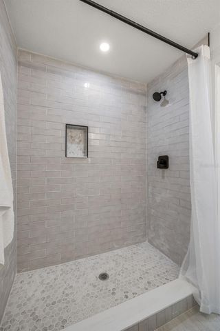 6330 3RD AVENUE N, St Petersburg, FL 33710