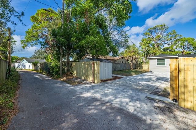 6330 3RD AVENUE N, St Petersburg, FL 33710