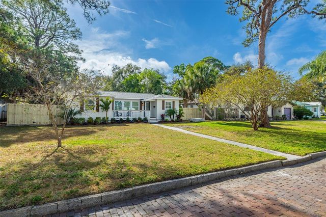 6330 3RD AVENUE N, St Petersburg, FL 33710