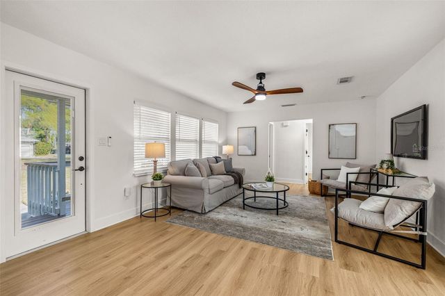 6330 3RD AVENUE N, St Petersburg, FL 33710