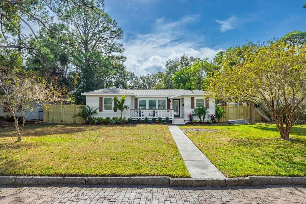 6330 3RD AVENUE N, St Petersburg, FL 33710