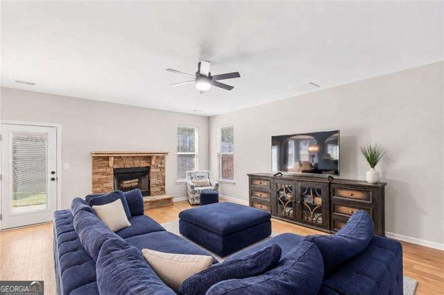 4815 Roosevelt Circle, Cumming, GA 30040
