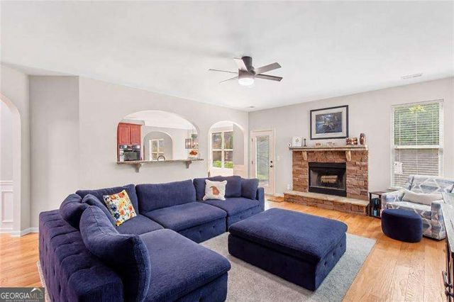 4815 Roosevelt Circle, Cumming, GA 30040