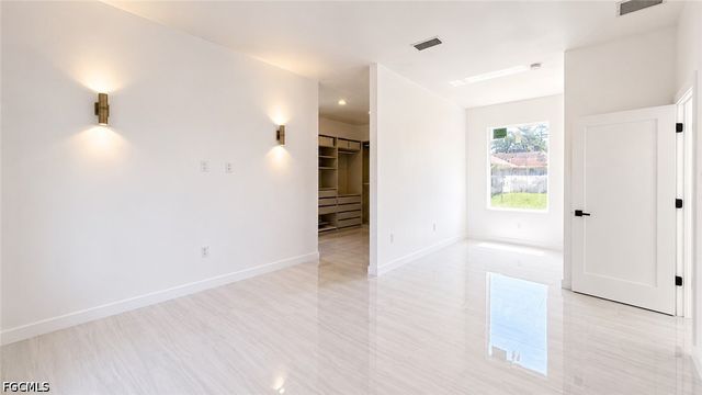 2931 16th AVE NE, Naples, FL 34120