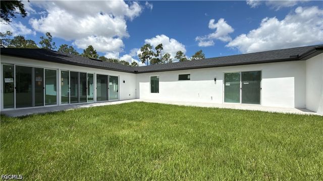 2931 16th AVE NE, Naples, FL 34120