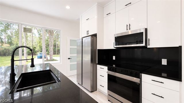 2931 16th AVE NE, Naples, FL 34120