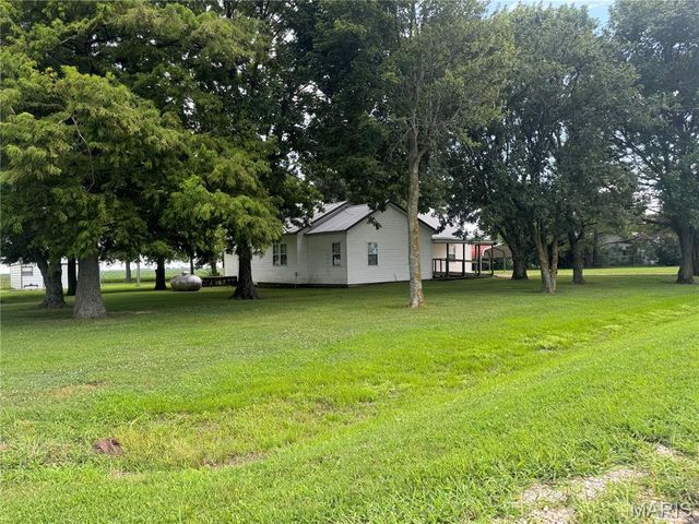 10111 State Highway A, Bragg City, MO 63827