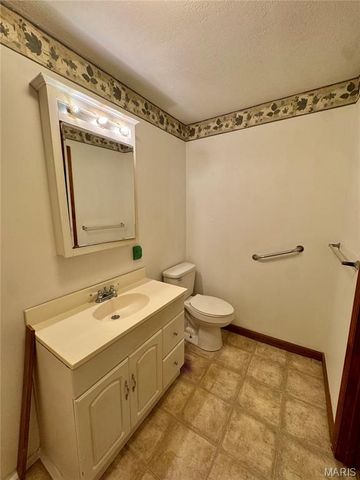 10111 State Highway A, Bragg City, MO 63827