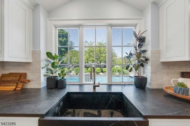 212 Midland Ave, Montclair Twp., NJ 07042
