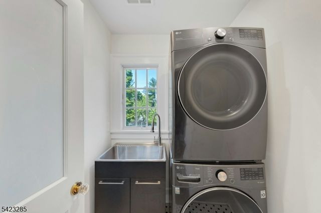 212 Midland Ave, Montclair Twp., NJ 07042