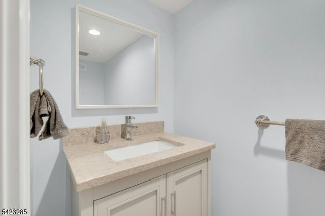 212 Midland Ave, Montclair Twp., NJ 07042