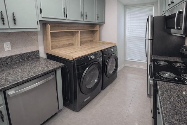 7827 Leonora St 5, Houston, TX 77061