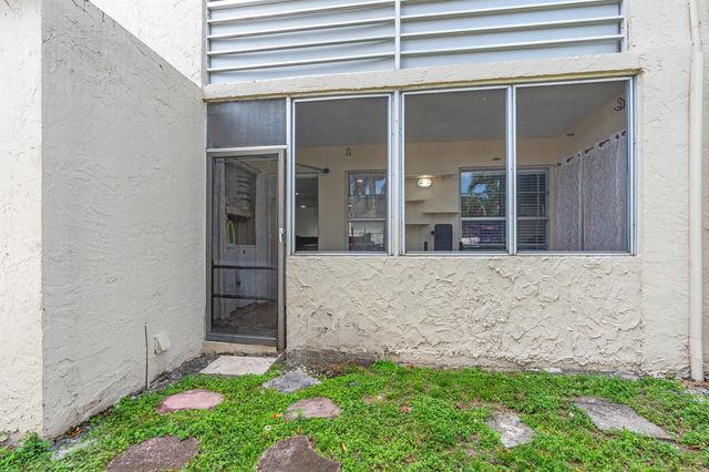 3777 NW 78th Avenue 1b, Davie, FL 33024